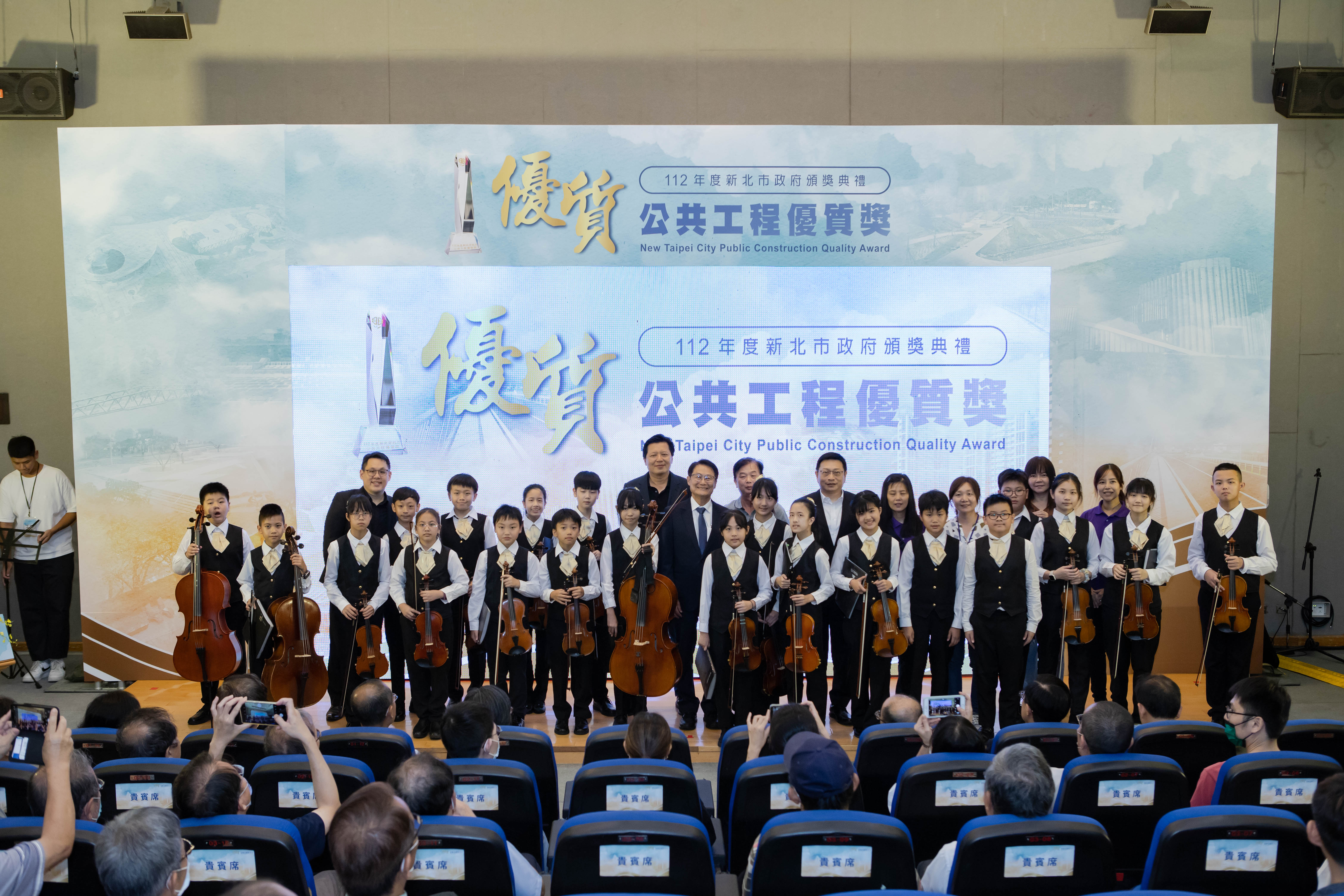 17-表演團體合影